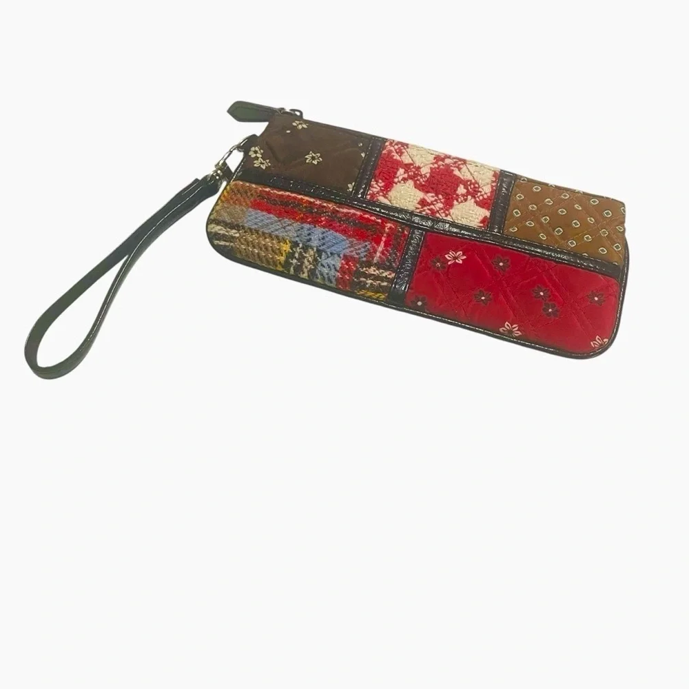 Vera Bradley RED Herringbone WRISTLET RARE RETIRED LIMITED EDITION